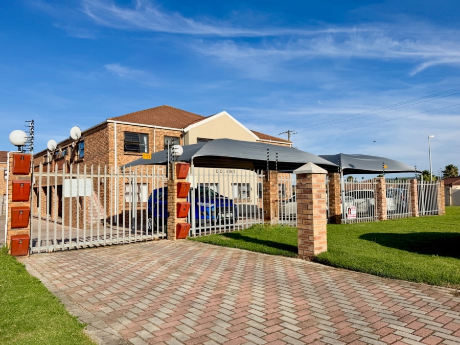 3 Bedroom Property for Sale in Kabega Park Eastern Cape